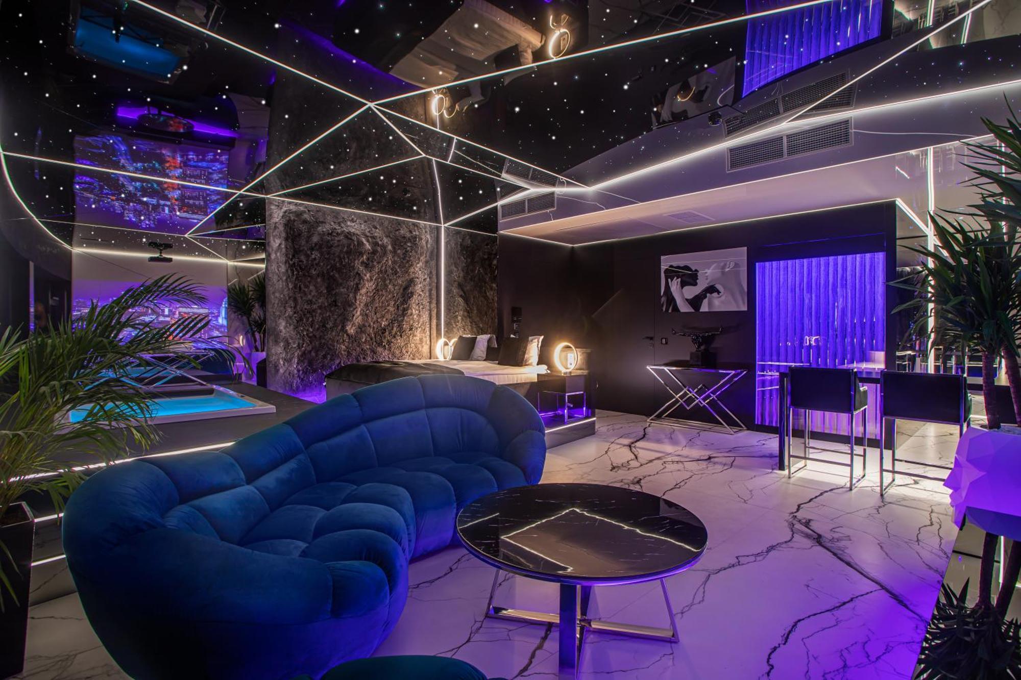 Apartamenty Sky Tower Z Jakuzzi Przy Oknie Вроцлав Экстерьер фото